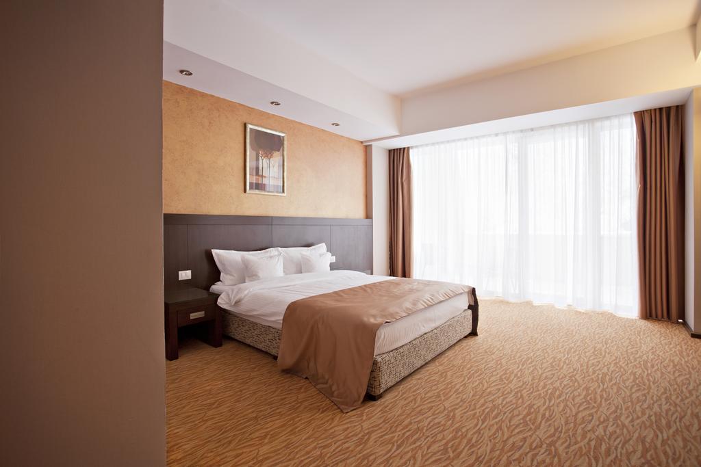 Hotel Clermont Covasna Zewnętrze zdjęcie