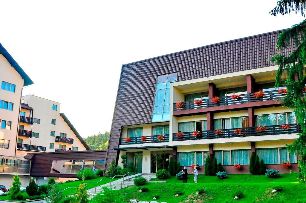 Hotel Clermont Covasna Zewnętrze zdjęcie