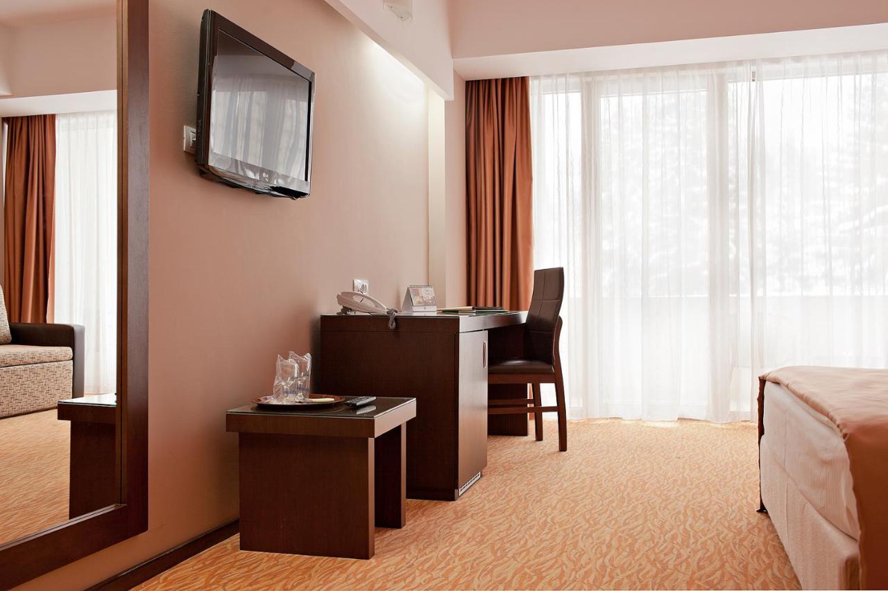 Hotel Clermont Covasna Zewnętrze zdjęcie