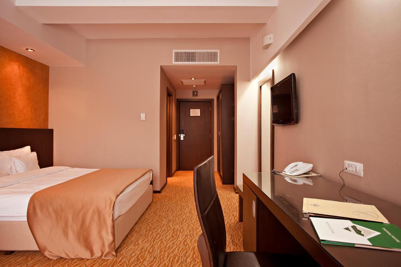 Hotel Clermont Covasna Zewnętrze zdjęcie